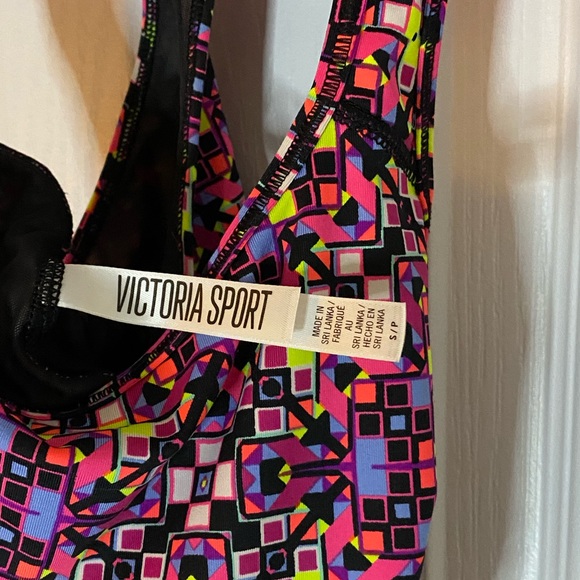 VICTORIAS SECRET SPORTS BRA - Never Worn - Picture 6 of 7